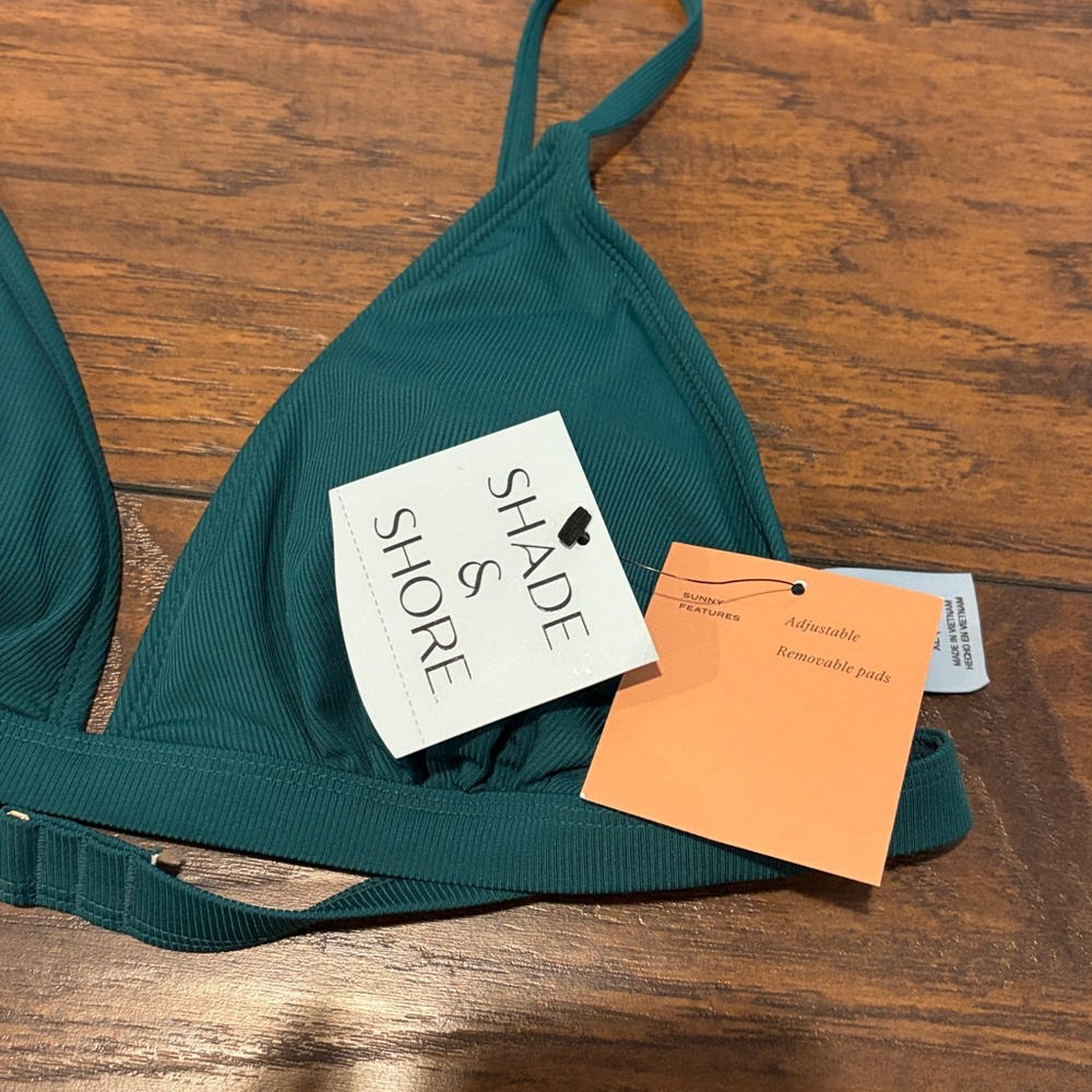 Shade&Shore Medium Green swim Top NWT **$1 if you buy w/ a regular priced item** - Picture 3 of 6